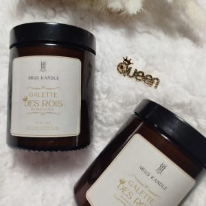 Bougie pot en verre ambré Galette des Rois – Collection spéciale Épiphanie